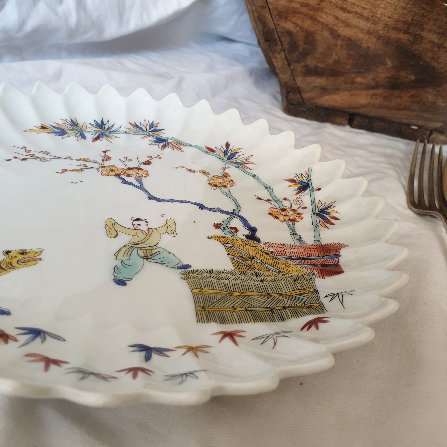 Haviland Limoges Plate, MMA Reproduction, Chinoiserie Tiger Design