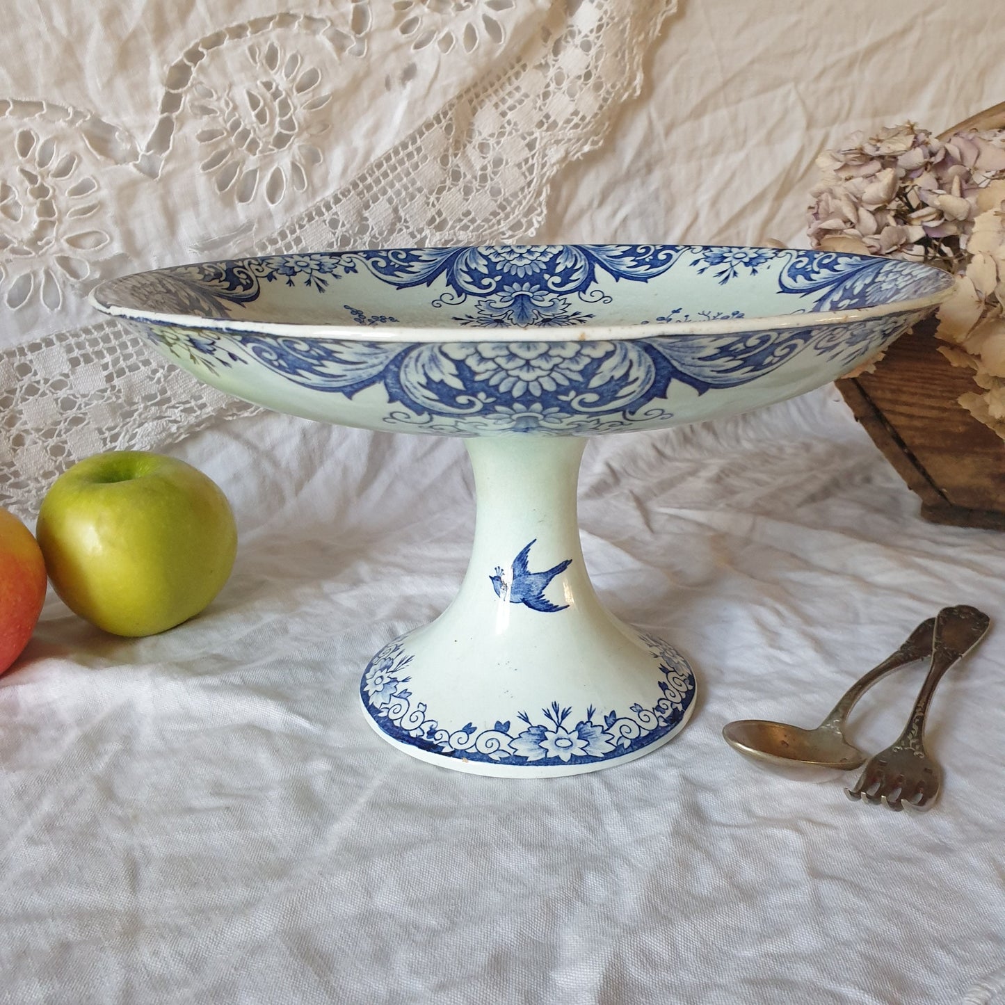 French antique shabby tea stained cake stand compotier, Longwy 'Delft' pattern w birds, floral blue transferware, c1886 Aesthetic Movement