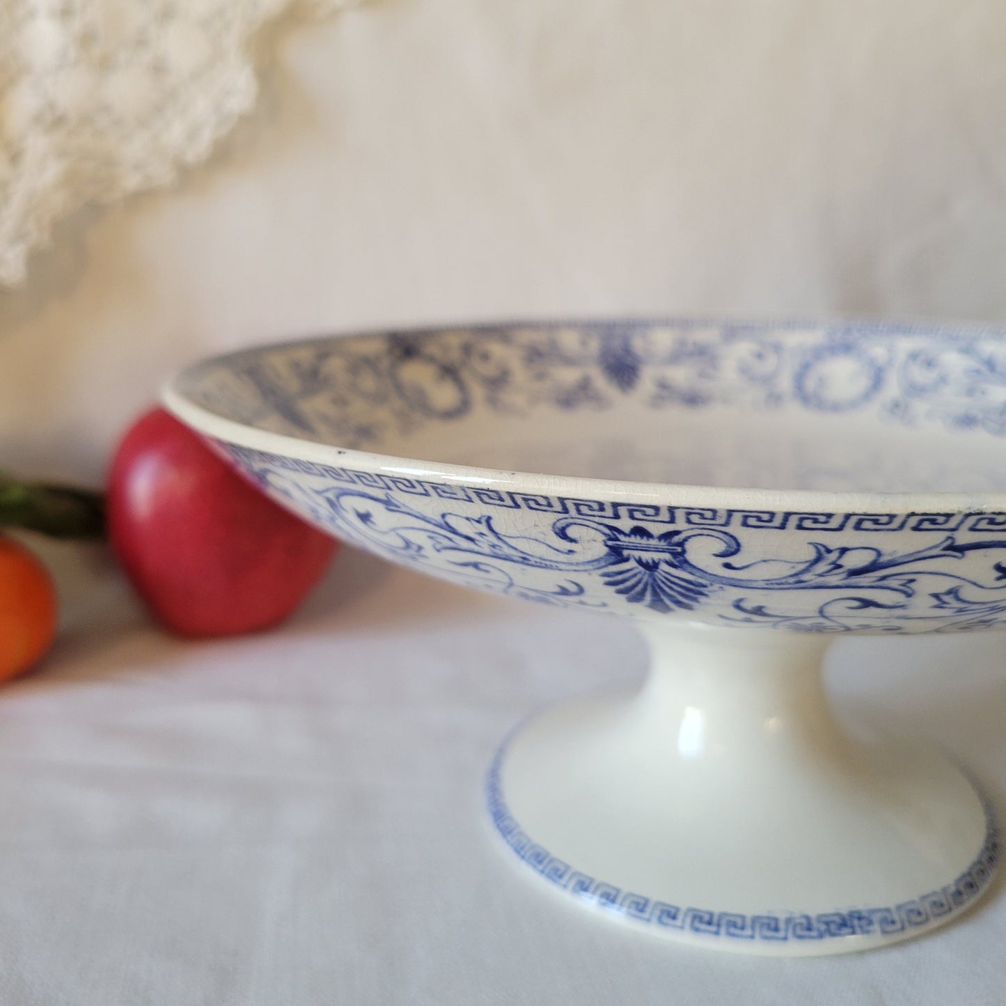 French antique 19thC cake / dessert stand, floral blue & white transferware, Marie Louise by Creil et Montereau, Empire wreaths, ribbons