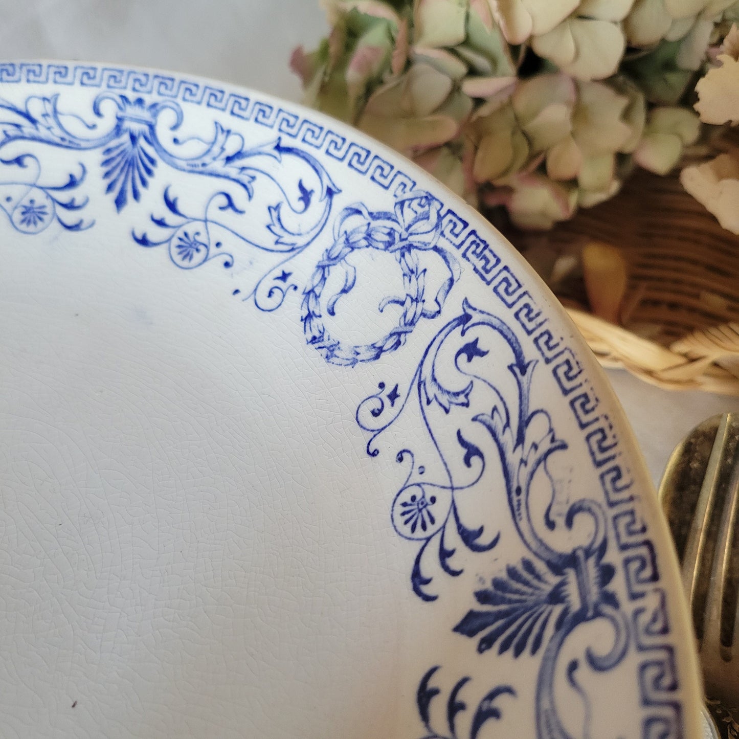 French antique 19thC cake / dessert stand, floral blue & white transferware, Marie Louise by Creil et Montereau, Empire wreaths, ribbons