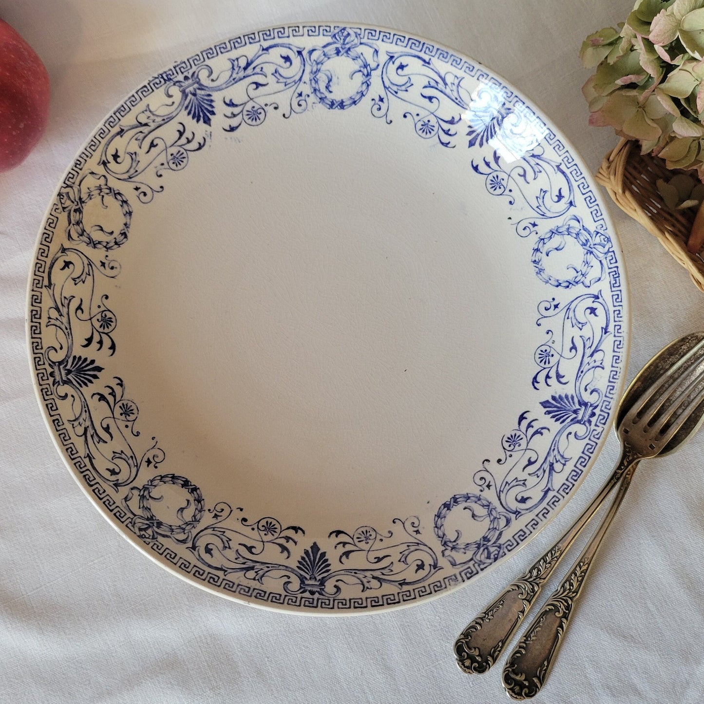 French antique 19thC cake / dessert stand, floral blue & white transferware, Marie Louise by Creil et Montereau, Empire wreaths, ribbons