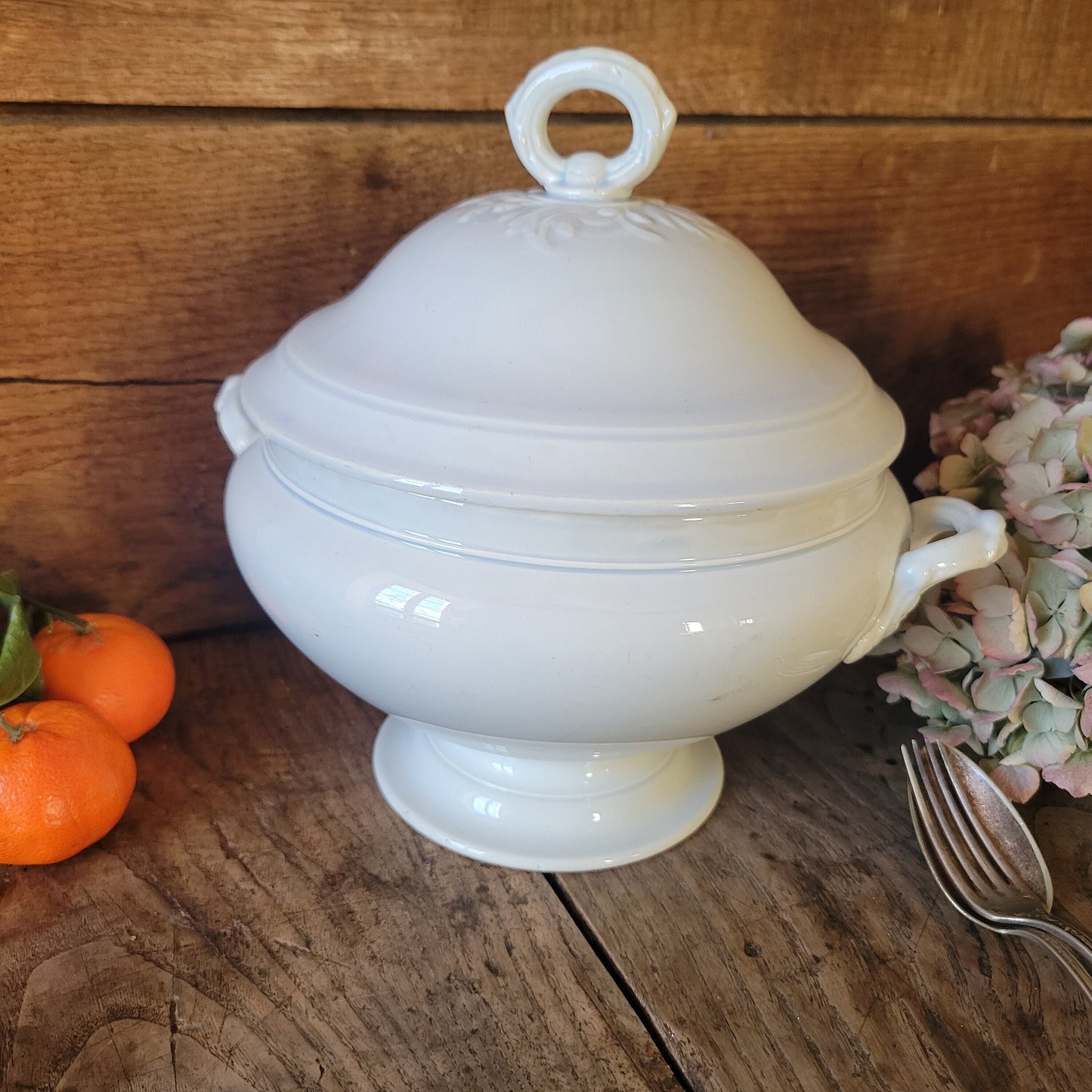 French antique white ironstone soup tureen / bowl / soupiere w acanthus leaf detail from Creil et Montereau, France c1876-1884