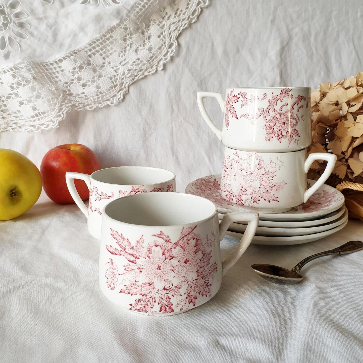 Set 4 floral tea / coffee cup & saucer duos, Aesthetic Movement c1890 red transferware, 'Anemone' flowers, St Amand, France, excellent gift