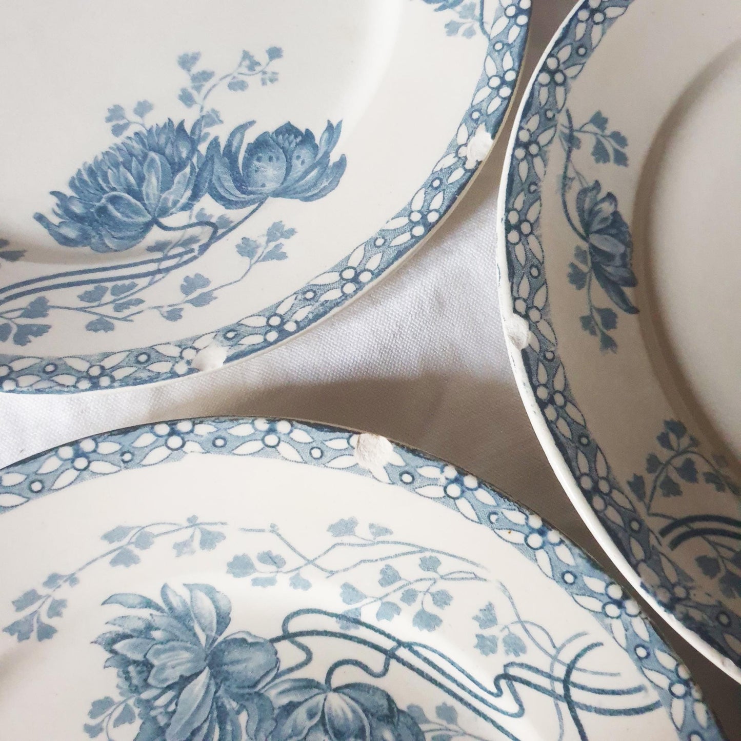 Set of 3 French antique Art Nouveau shabby side plates Columbine flowers, blue transferware earthenware 'Royat' Sarreguemines, France c1910