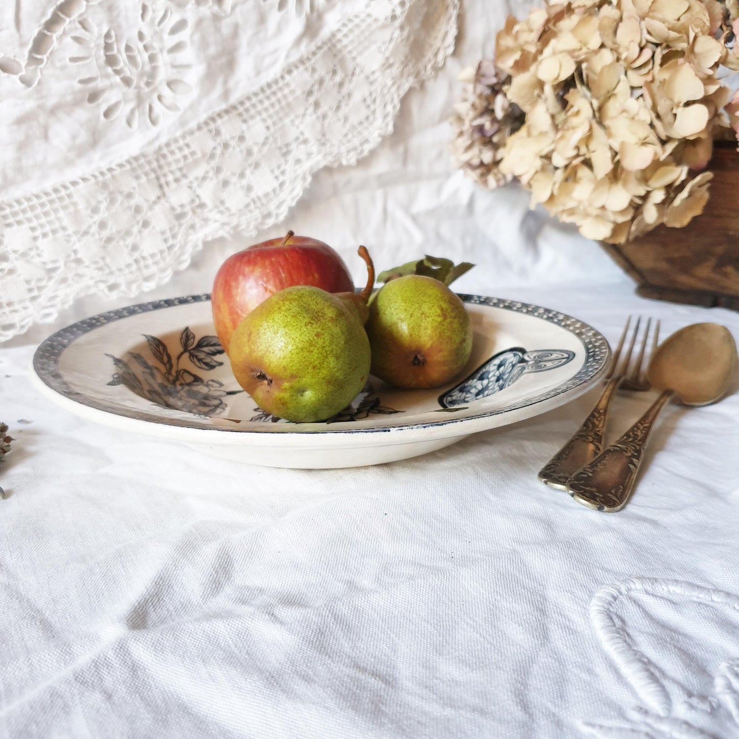 French antique soup plates navy blue transfer printed c1890 Grand Depot, Paris, Aesthetic Movement, Arts and Crafts