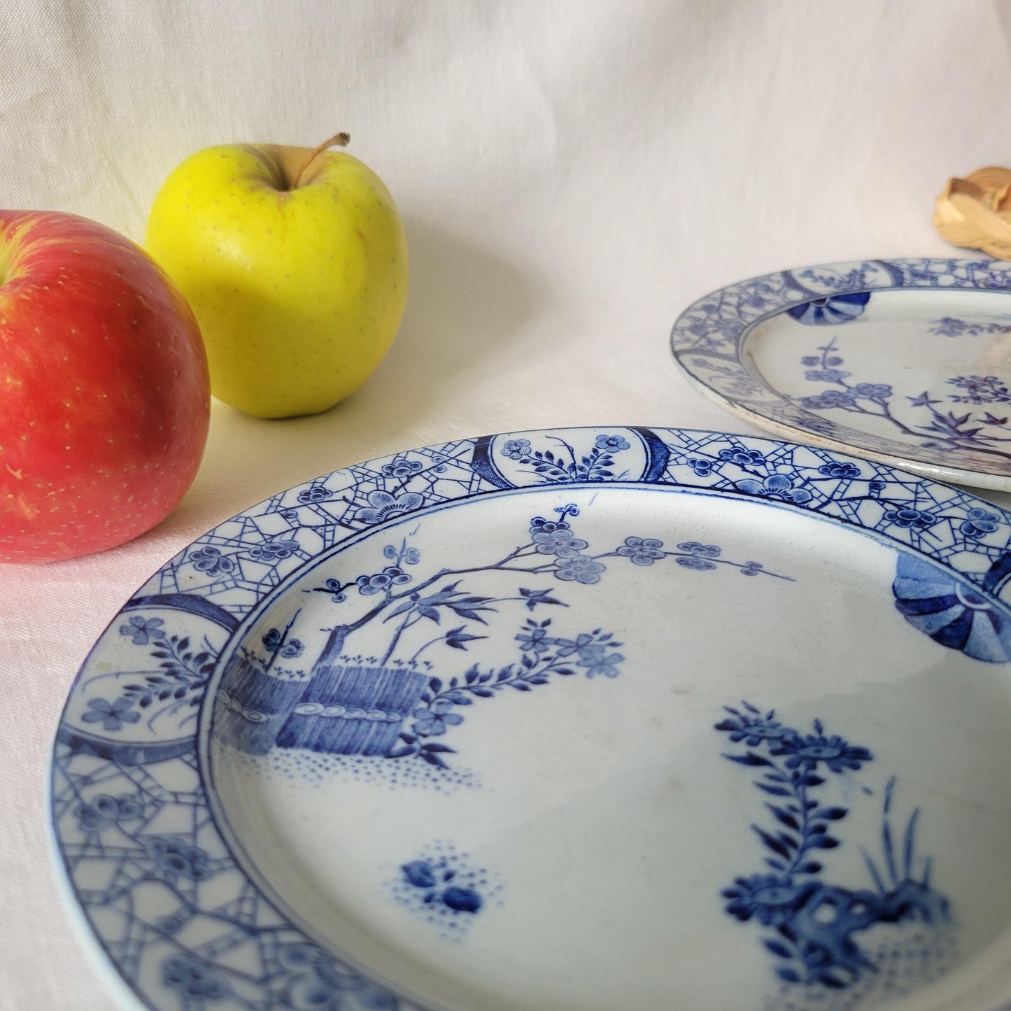 Creil et Montereau 'Japon' (aka Monet) small side plate, Antique French blue & white hand painted c1880 Japonisme Aesthetic Movement, France