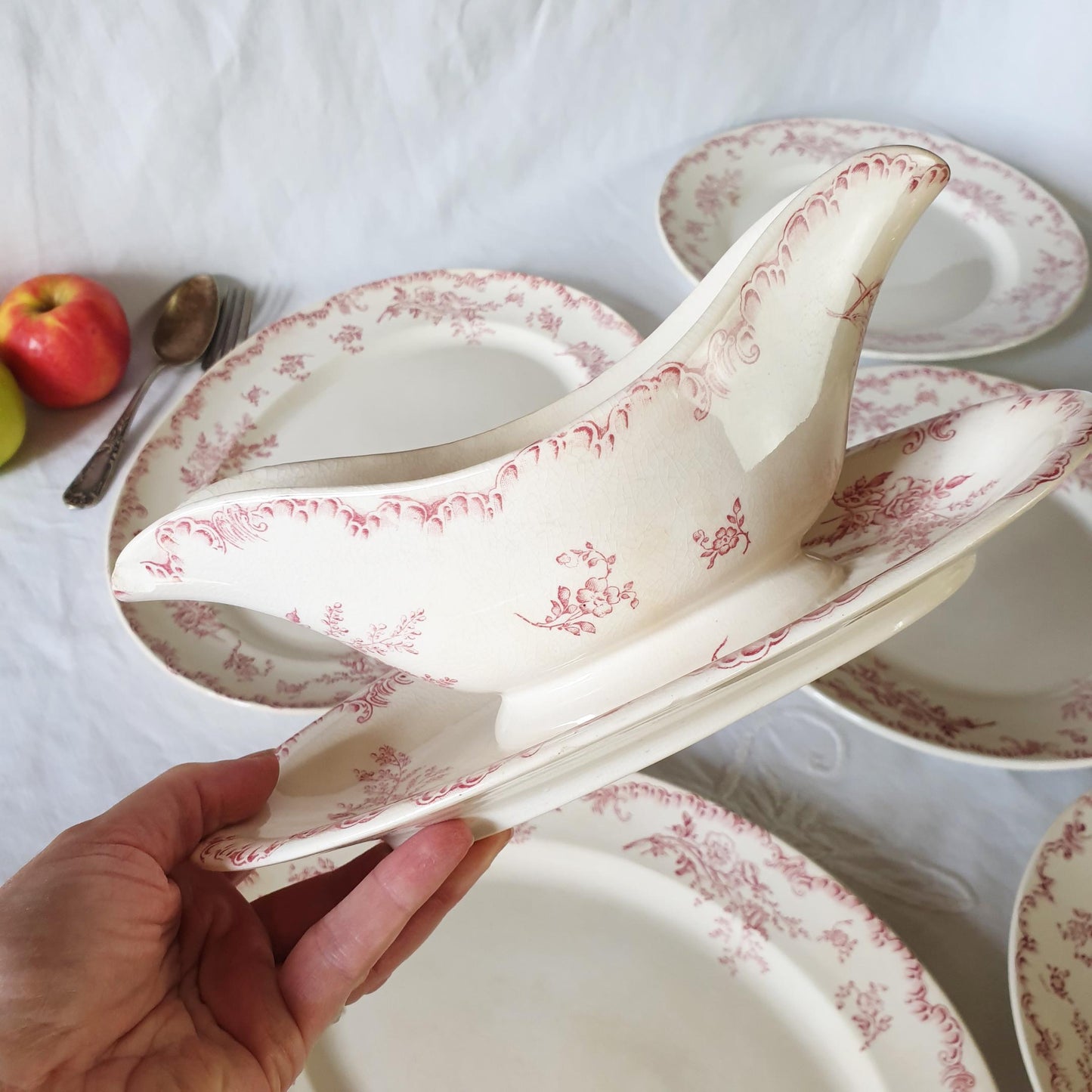French antique red and white transferware part dinner service, 19 pieces, 12 plates ''Cadix' pattern, Creil et Montereau, France c1890