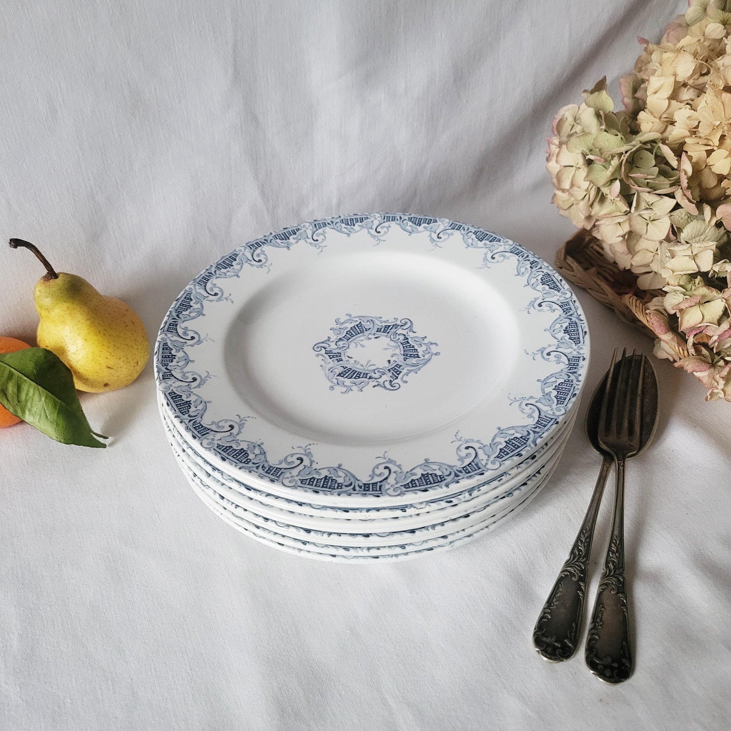 SET 10 antique French dinner plates c1900, blue & white transferware neoclassical design w central cartouche, 'Bordure' KG Luneville France