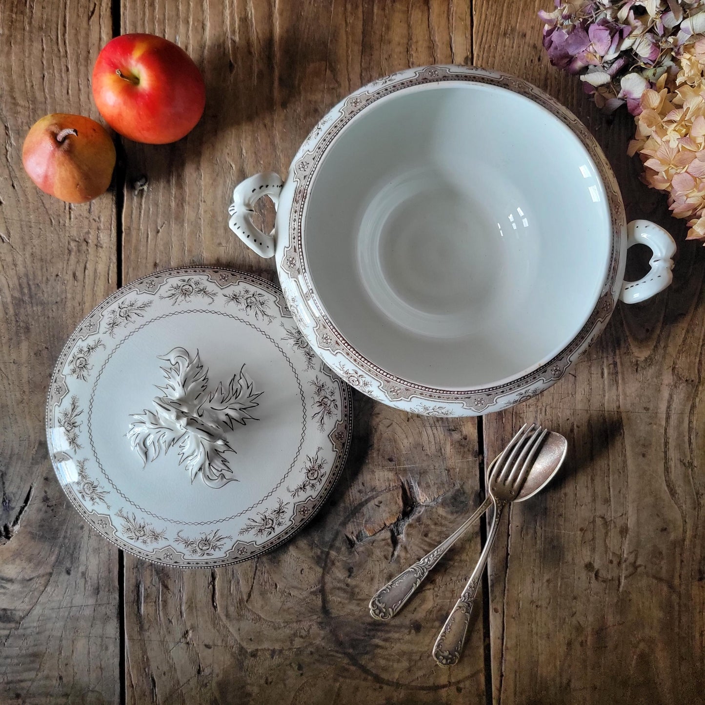 Antique Brown Transferware Soupiere / soup tureen, Onnaing "Roses Mousses", France c1900.