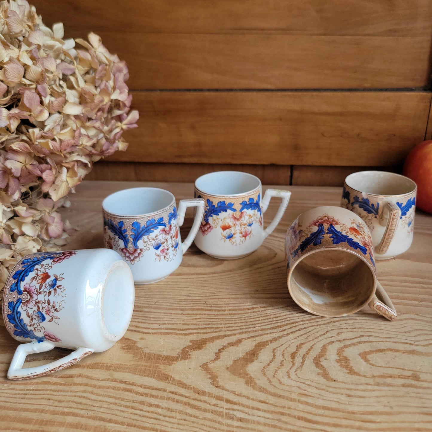 Set of 5 Sarreguemines Tea / Espresso Cups, Polychrome Earthenware, France c.1890