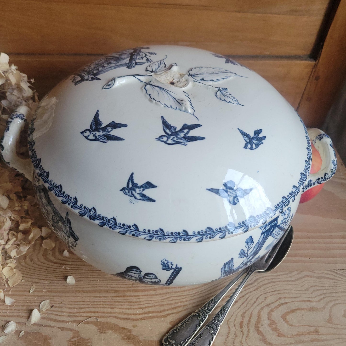 Antique Blue and White Transferware Soupière for Paris Department Store, France c.1900
