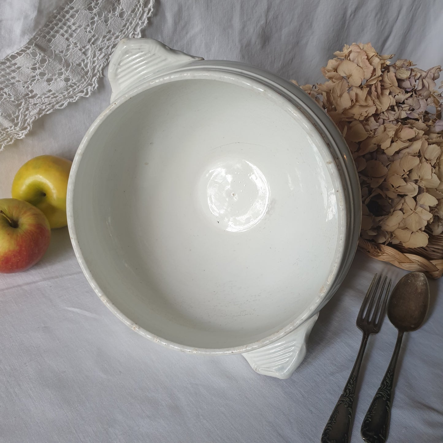 French white ironstone soup tureen, Choisy le Roi, c1880, shabby w tea stain patina