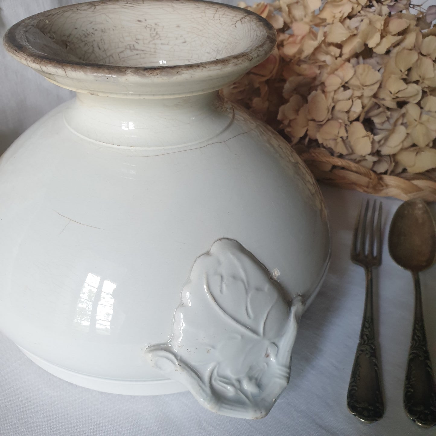 French white ironstone soup tureen, Choisy le Roi, c1880, shabby w tea stain patina