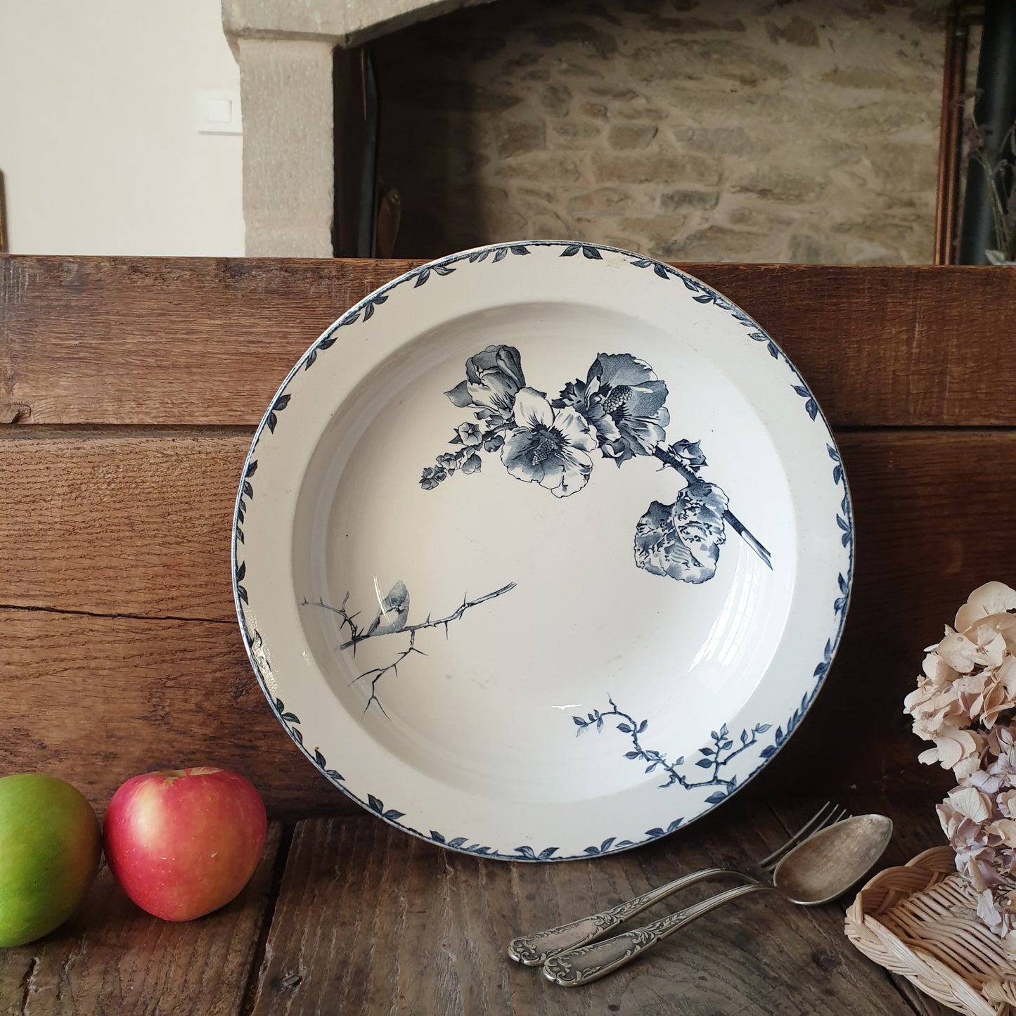 Choisy le Roi large ironstone antique dish, bird / floral, excellent cond. 'Oxford' pattern Boulenger & Cie, France