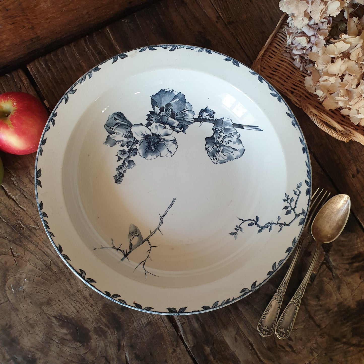 Choisy le Roi large ironstone antique dish, bird / floral, excellent cond. 'Oxford' pattern Boulenger & Cie, France