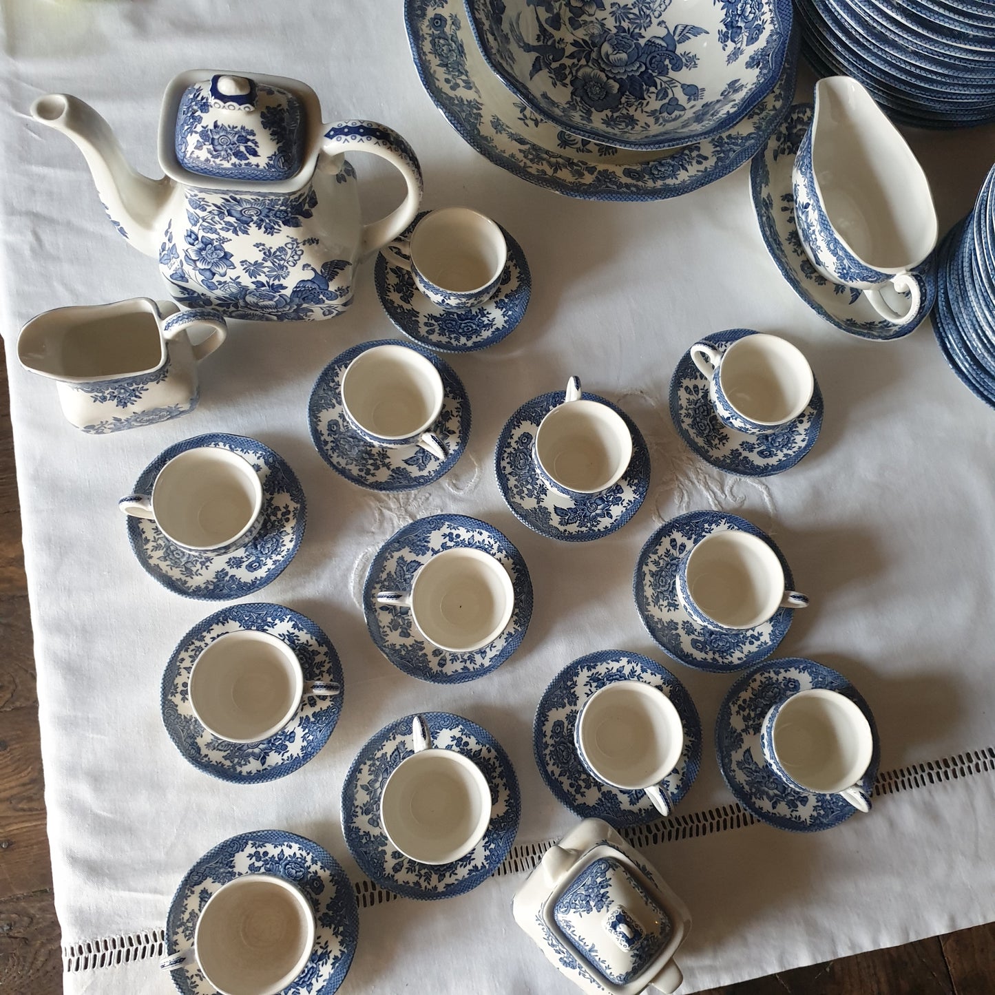 English ironstone vintage dinner set & coffee service, 12-24 places blue transferware, excellent cond. Asiatic Pheasants Enoch Wedgwood