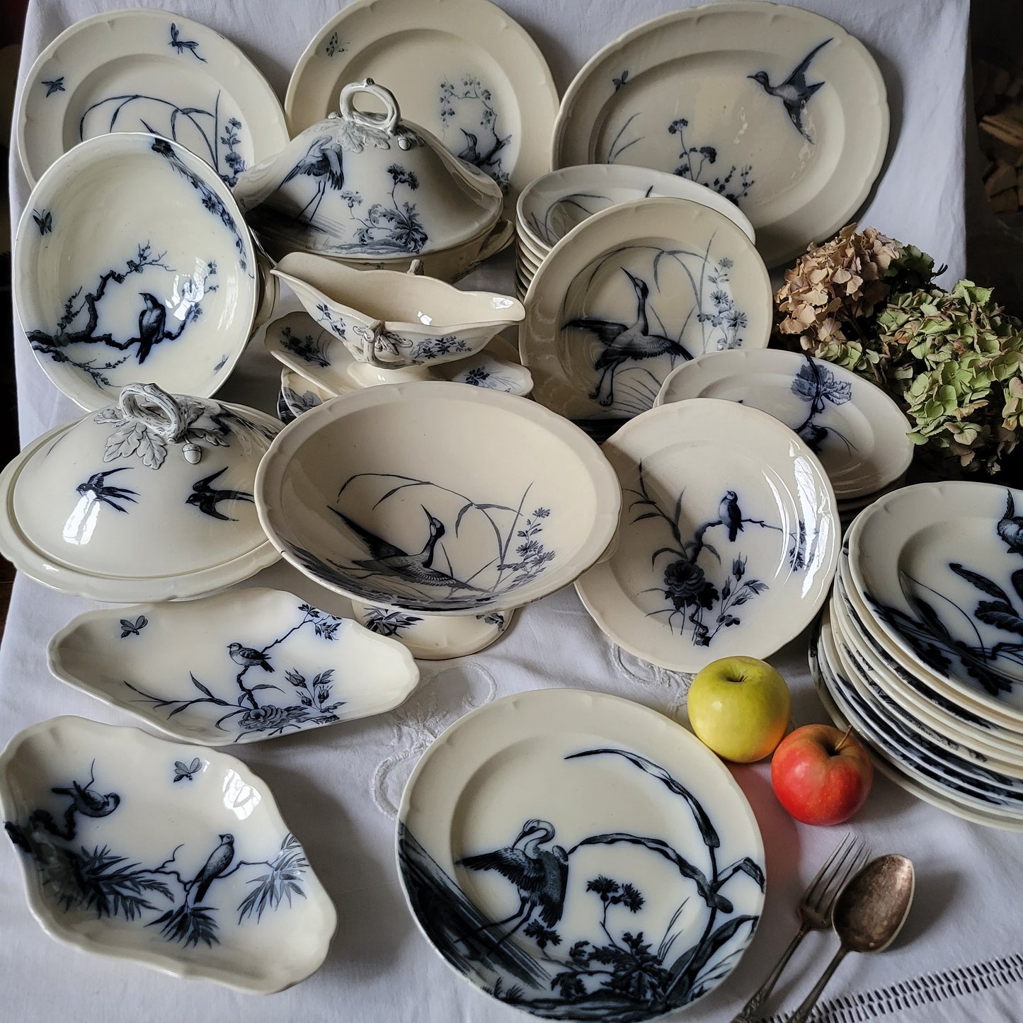 Stunning 48pc French antique dinner service, 12 place Aesthetic bird & floral flow blue / white transferware 'Japonais' c1880 Longwy, France