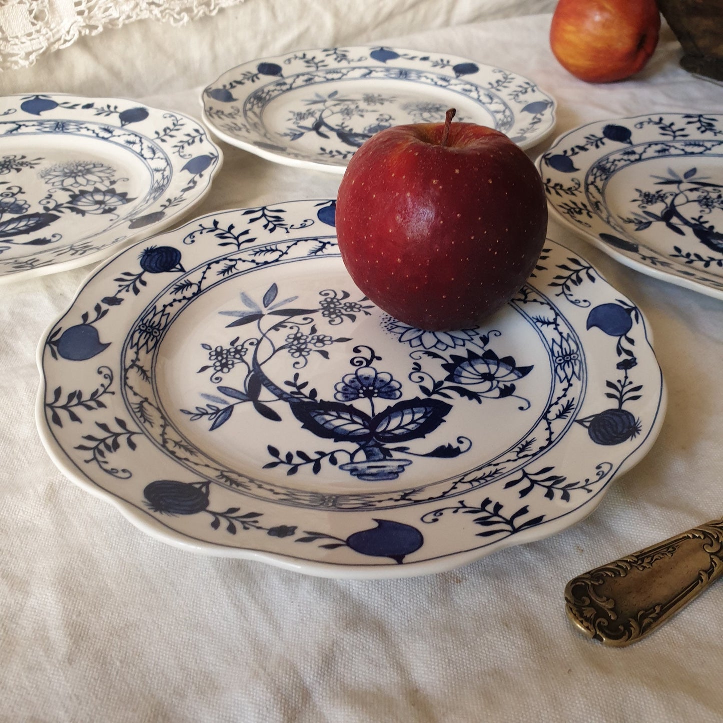 Set of 4 Royal Boch vintage 'blue onion' ironstone side plates in blue and white, by Royal Boch