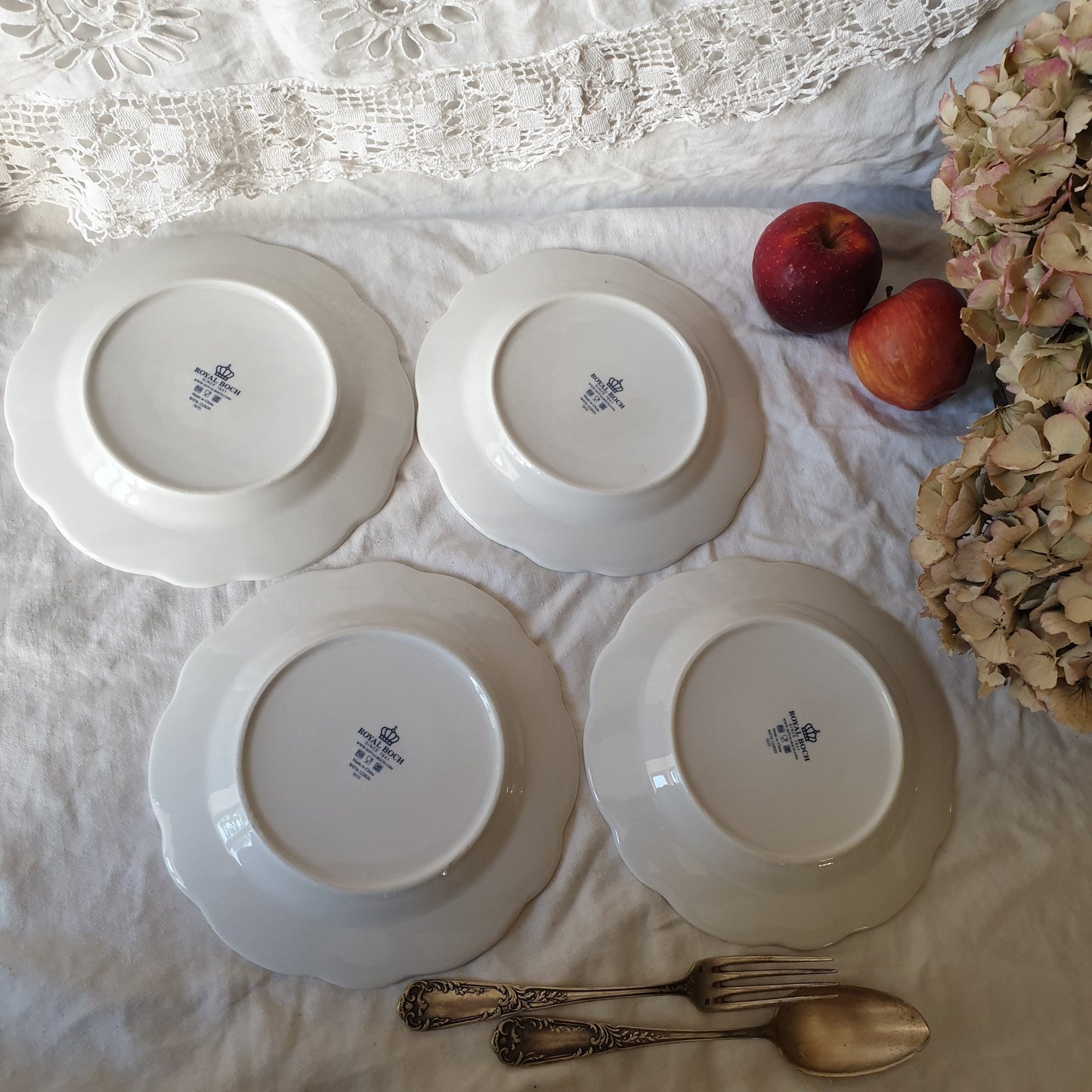 Set of 4 Royal Boch vintage 'blue onion' ironstone side plates in blue and white, by Royal Boch