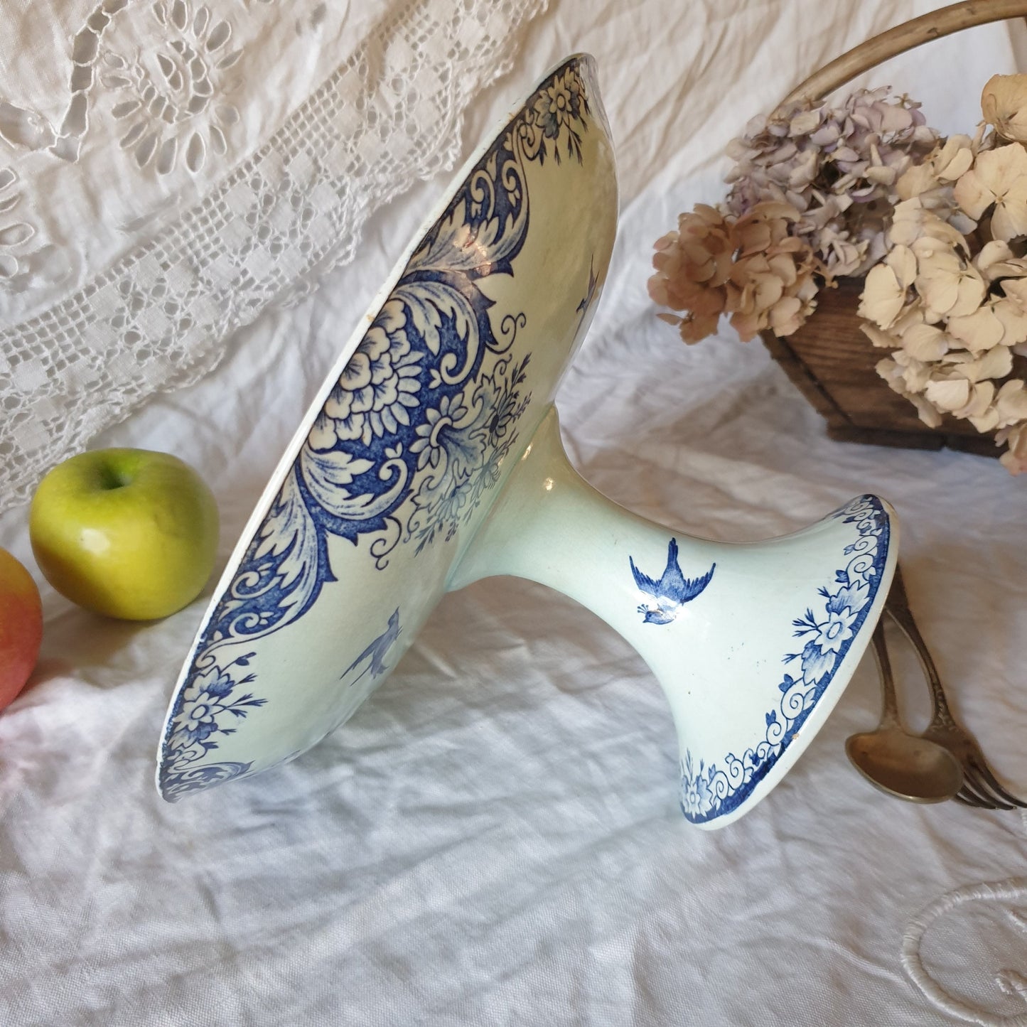 French antique shabby tea stained cake stand compotier, Longwy 'Delft' pattern w birds, floral blue transferware, c1886 Aesthetic Movement
