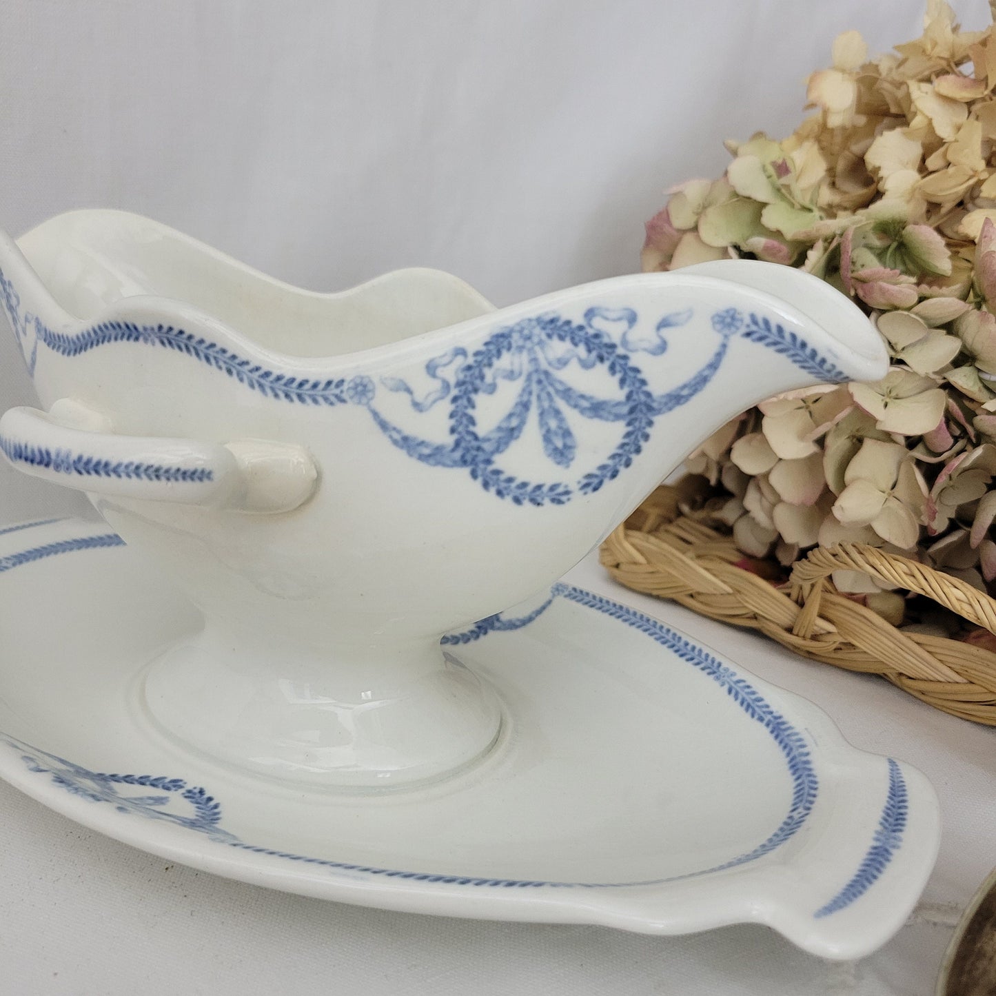 Antique footed sauce boat / sauciere, Societe Ceramique Maestricht, blue and white dish, 'Josephine' pattern 1900-1920