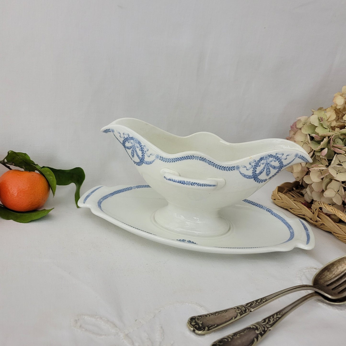 Antique footed sauce boat / sauciere, Societe Ceramique Maestricht, blue and white dish, 'Josephine' pattern 1900-1920