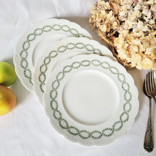 Set of 3 Antique Ridgway Plates: Green Transferware Laurier Pattern
