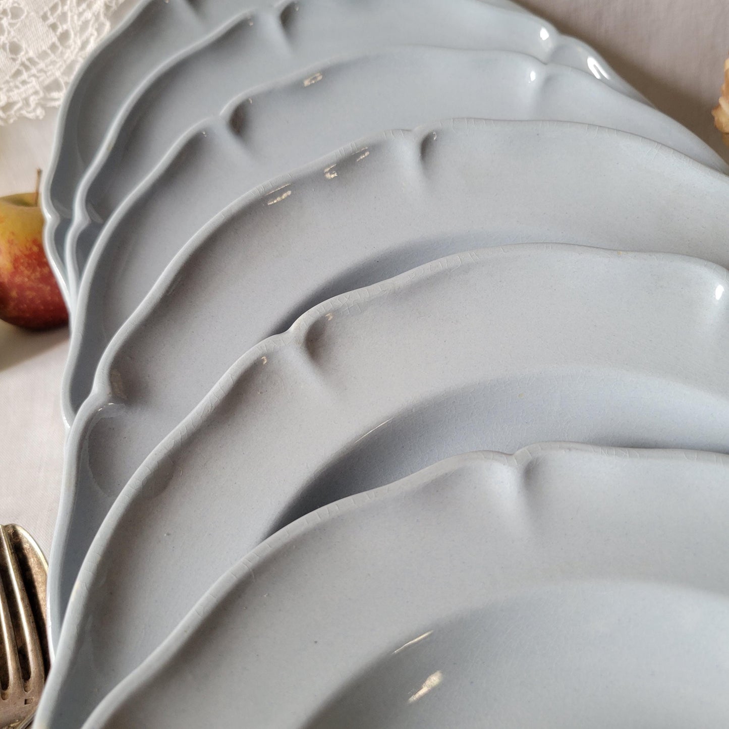 SET 6 light blue soup plates, antique soup plates, duck egg blue, molded and fluted design in excellent condition from Villeroy & Boch c1918