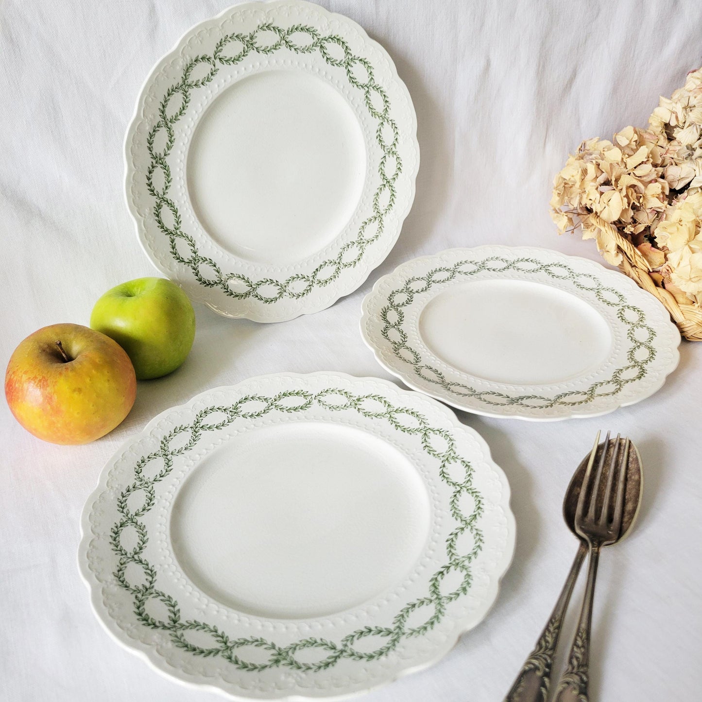 Set of 3 Antique Ridgway Plates: Green Transferware Laurier Pattern