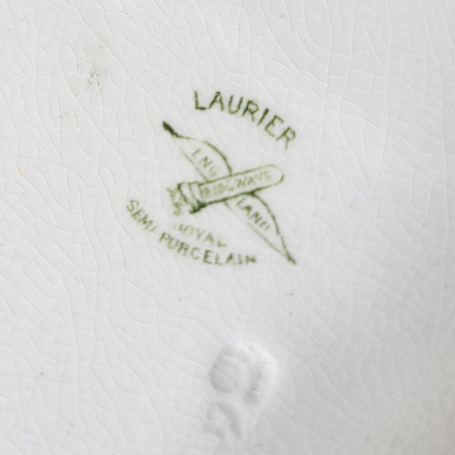 Set of 3 Antique Ridgway Plates: Green Transferware Laurier Pattern