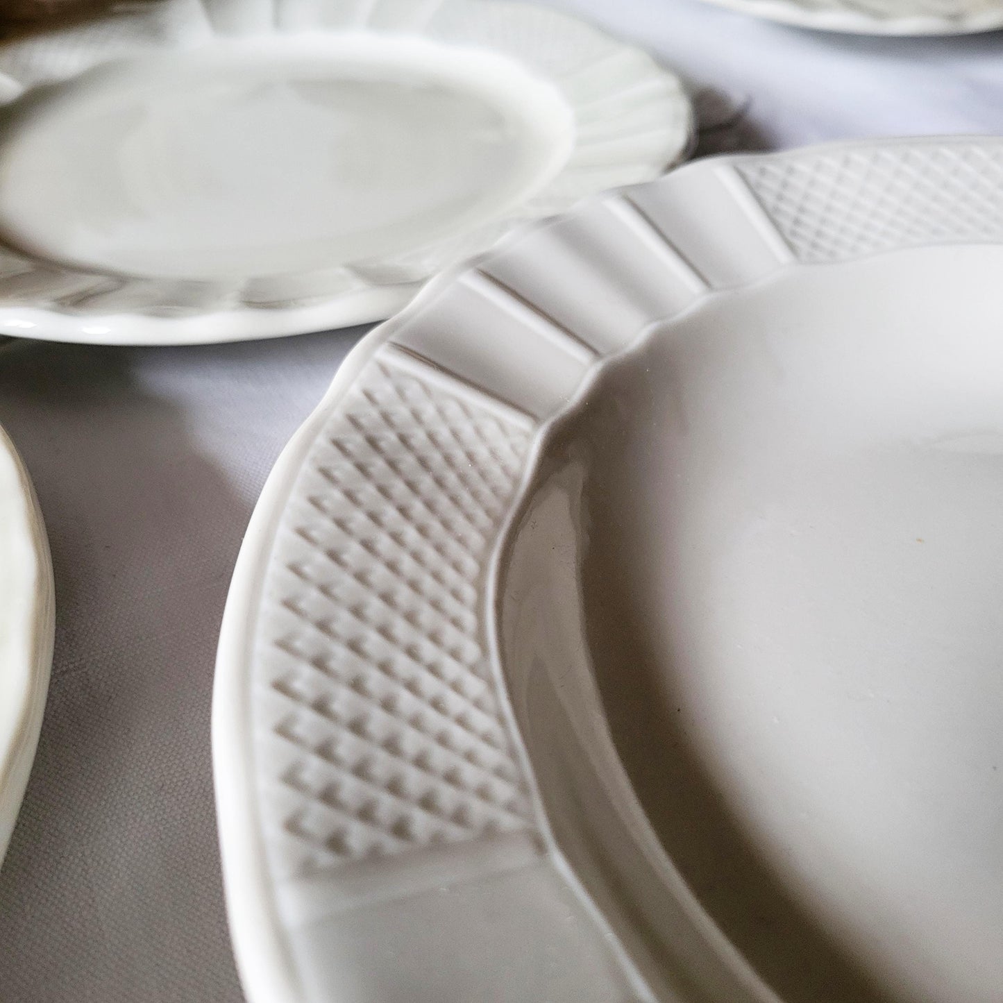 Vintage Limoges Porcelain Dinner Set: 6 places, Cream White Embossed Basket Weave, B & C Bernardaud France