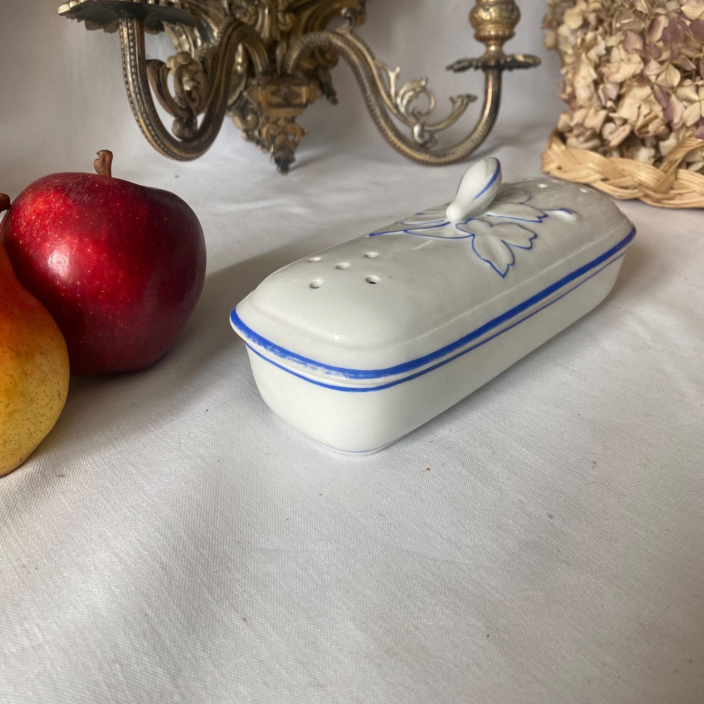 Antique French Lidded soap / toothbrush Dish: Pierced lid with Floral Barbotine Handle, c1900