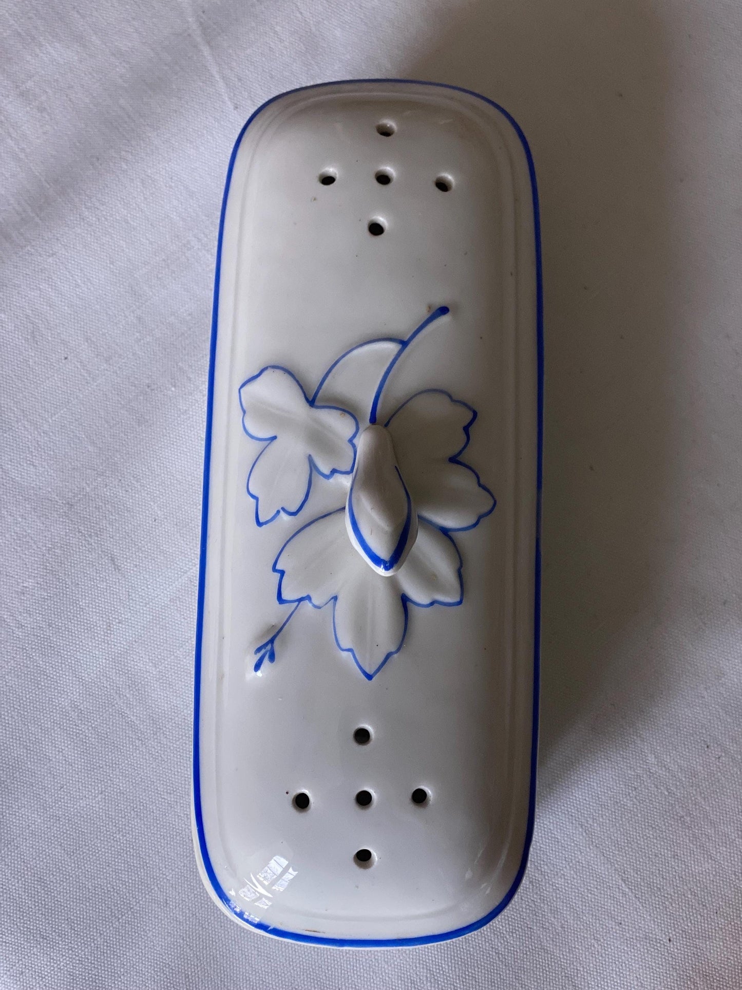 Antique French Lidded soap / toothbrush Dish: Pierced lid with Floral Barbotine Handle, c1900