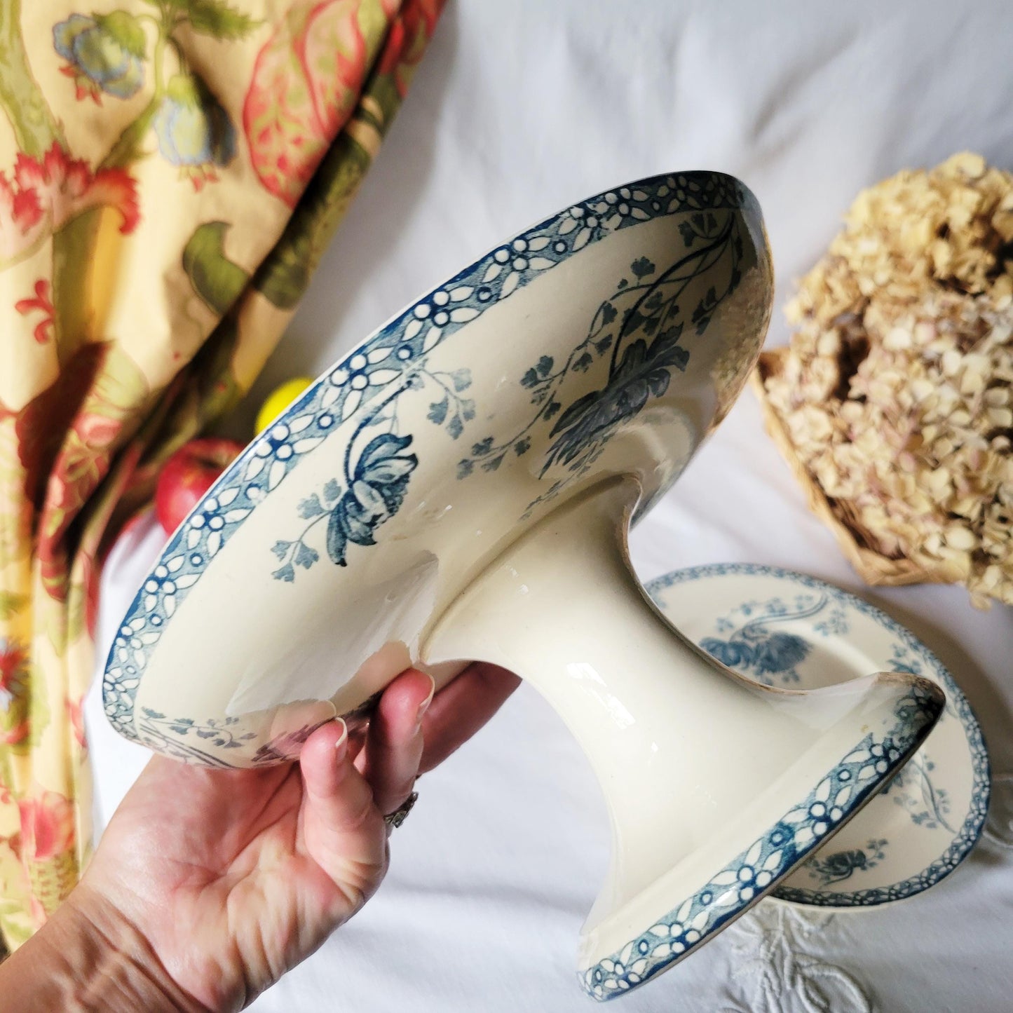 Antique Sarreguemines Transferware Compotiers: Art Nouveau Columbine Flower Dishes, Set of 2