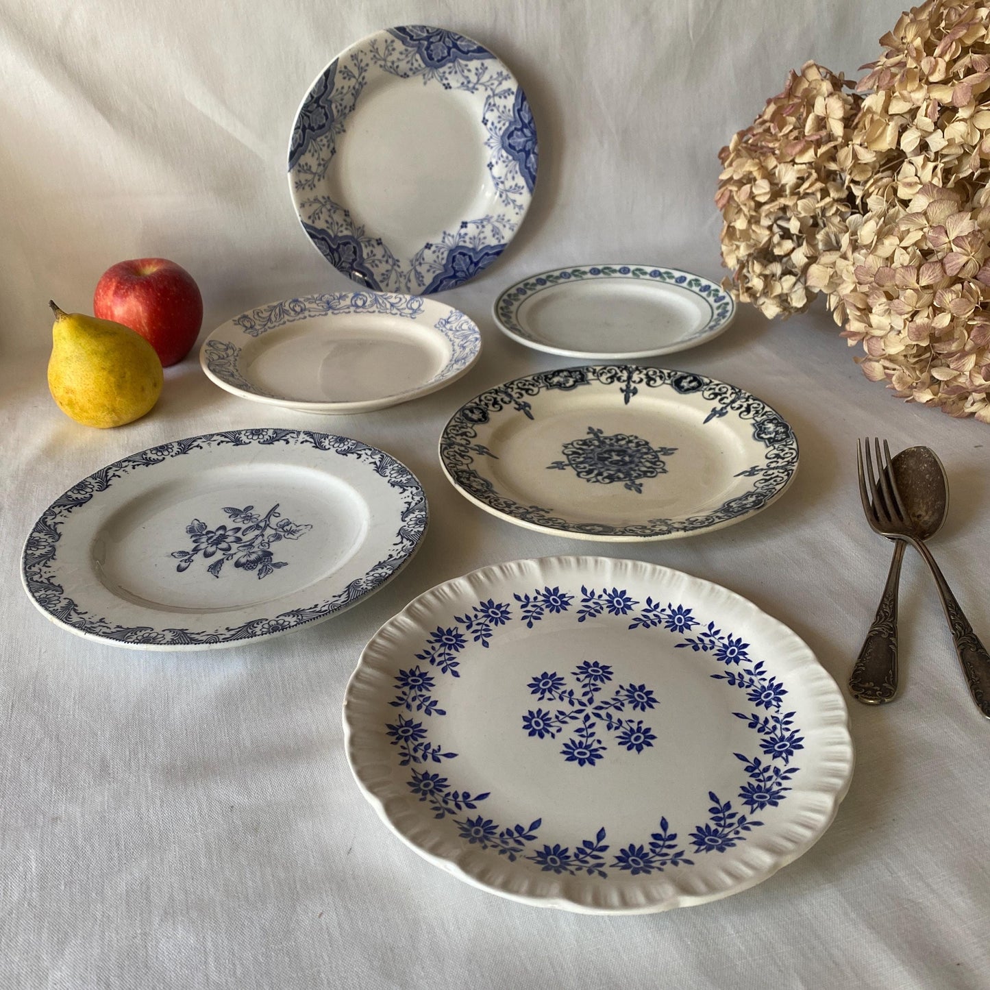 SET 6 mismatched vintage ironstone breakfast/dessert plates, blue and white transferware cottage style floral patterns, France c1880-1925
