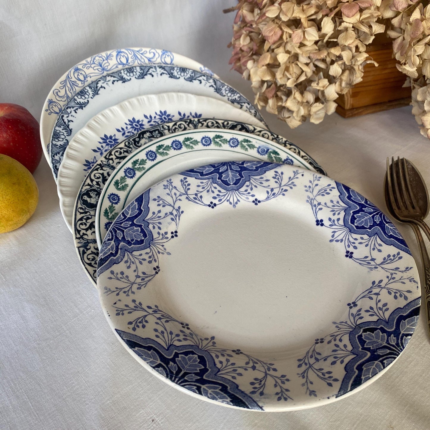 SET 6 mismatched vintage ironstone breakfast/dessert plates, blue and white transferware cottage style floral patterns, France c1880-1925
