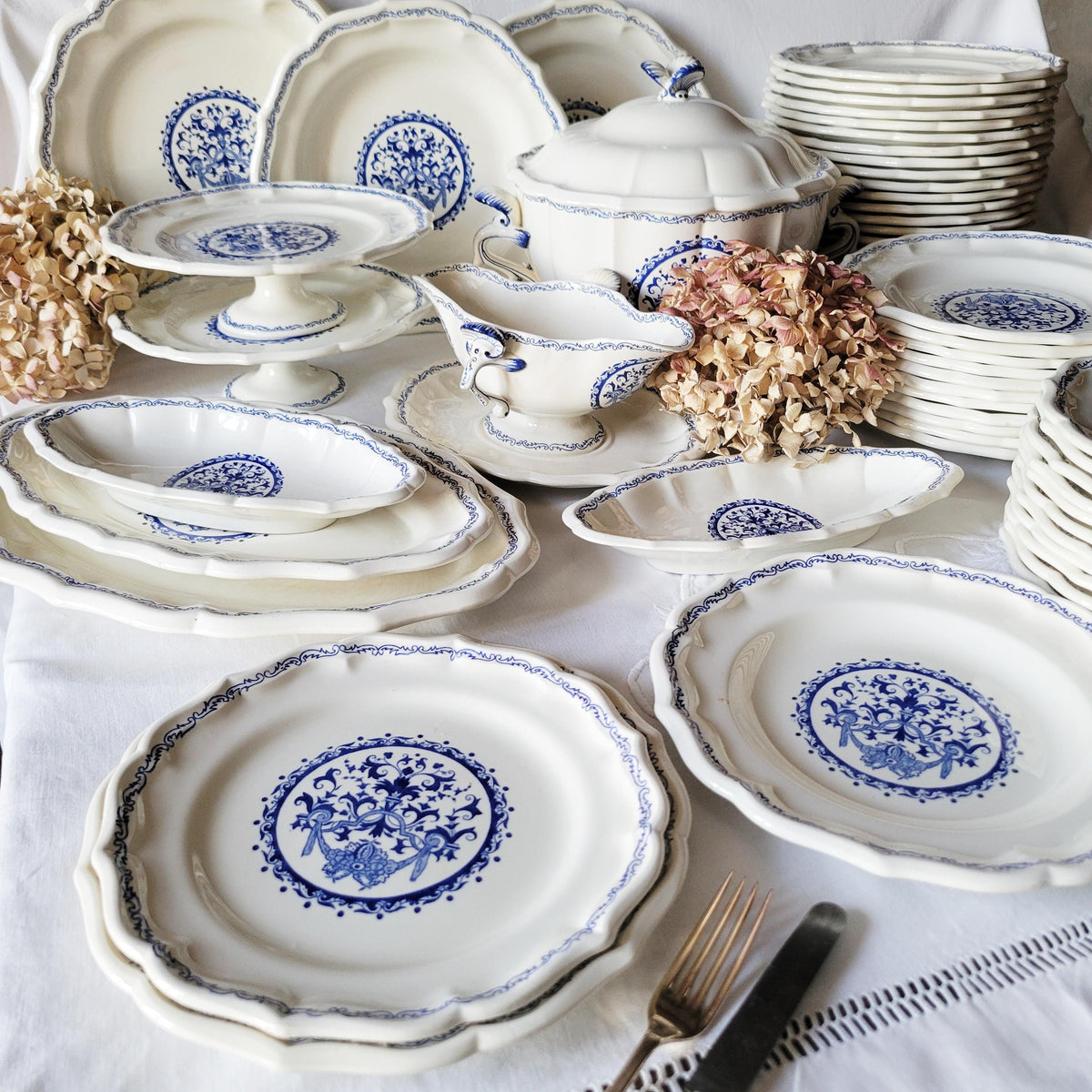 Gien France 'Rouen Bleu' Dinner Service: 12-24 Place Set / 59pc Blue & White French Transferware