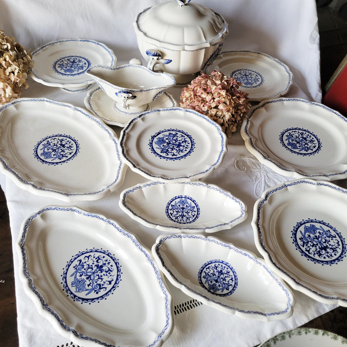 Gien France 'Rouen Bleu' Dinner Service: 12-24 Place Set / 59pc Blue & White French Transferware