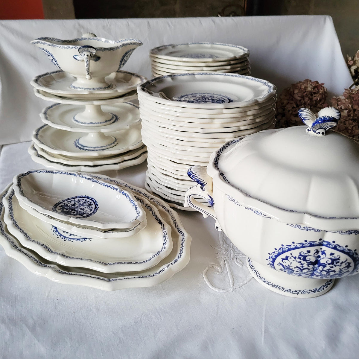 Gien France 'Rouen Bleu' Dinner Service: 12-24 Place Set / 59pc Blue & White French Transferware