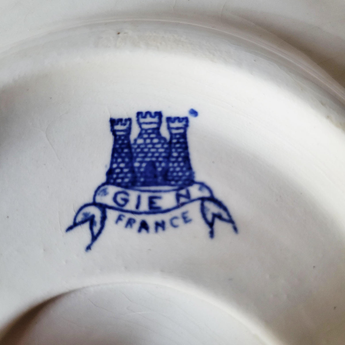 Gien France 'Rouen Bleu' Dinner Service: 12-24 Place Set / 59pc Blue & White French Transferware