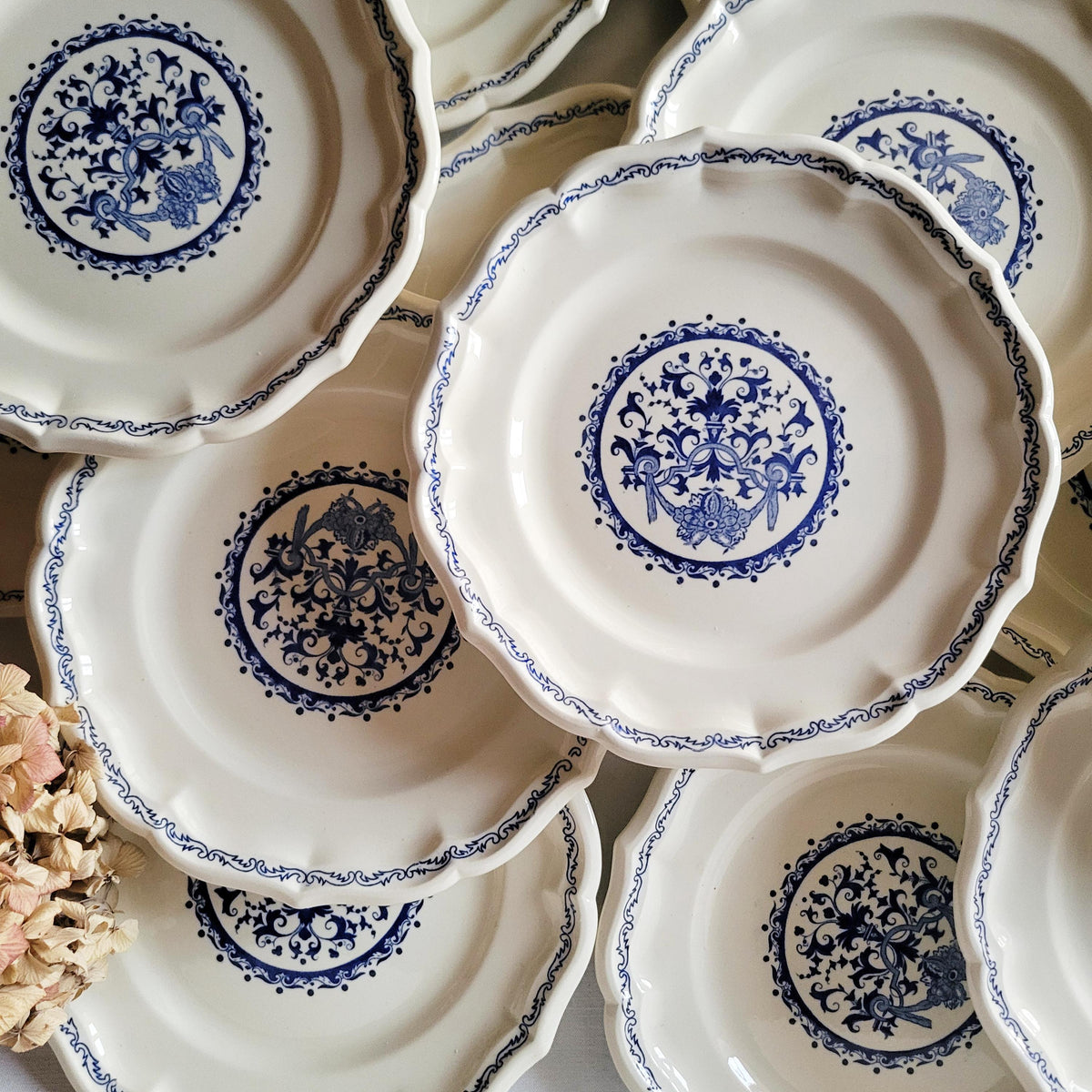 Gien France 'Rouen Bleu' Dinner Service: 12-24 Place Set / 59pc Blue & White French Transferware