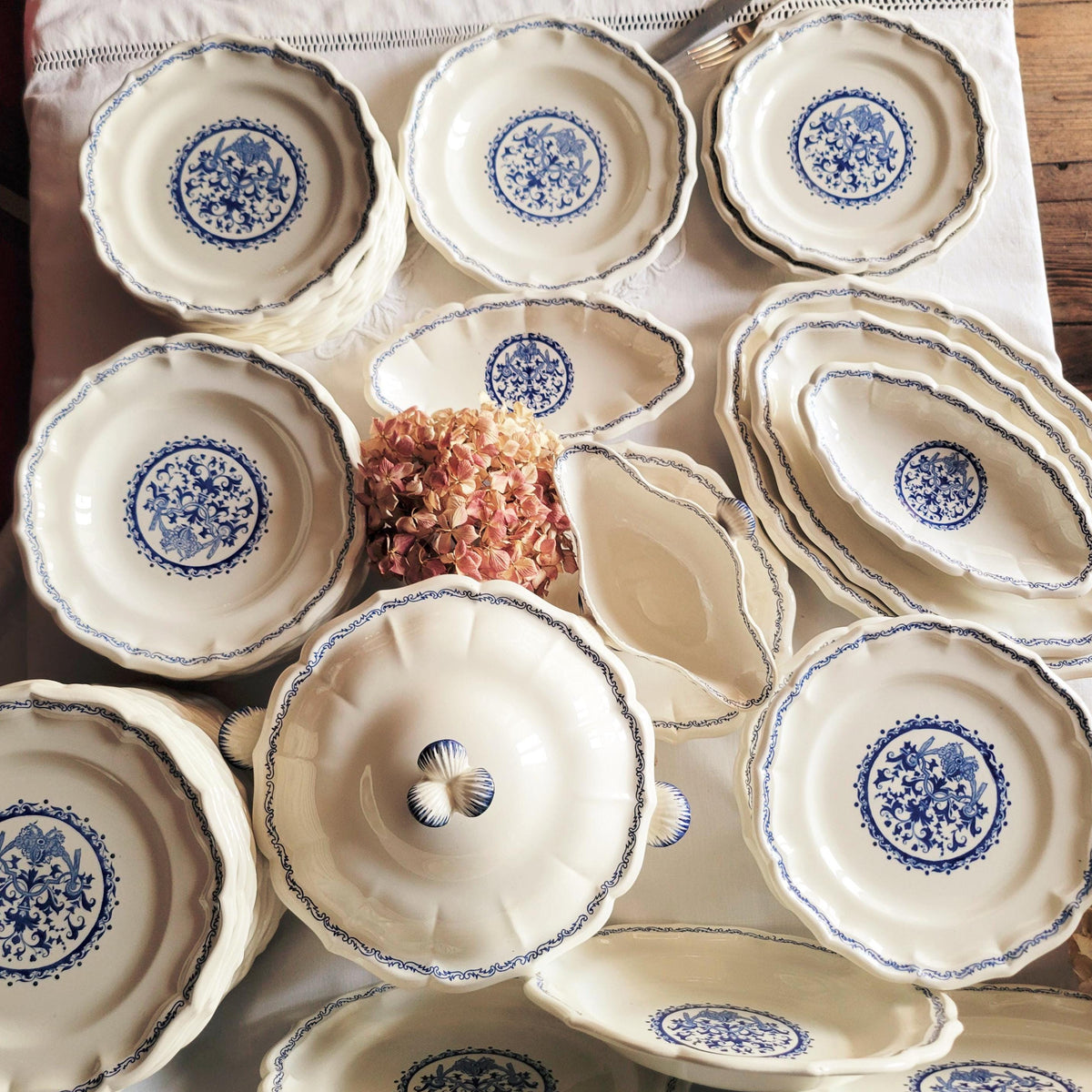 Gien France 'Rouen Bleu' Dinner Service: 12-24 Place Set / 59pc Blue & White French Transferware