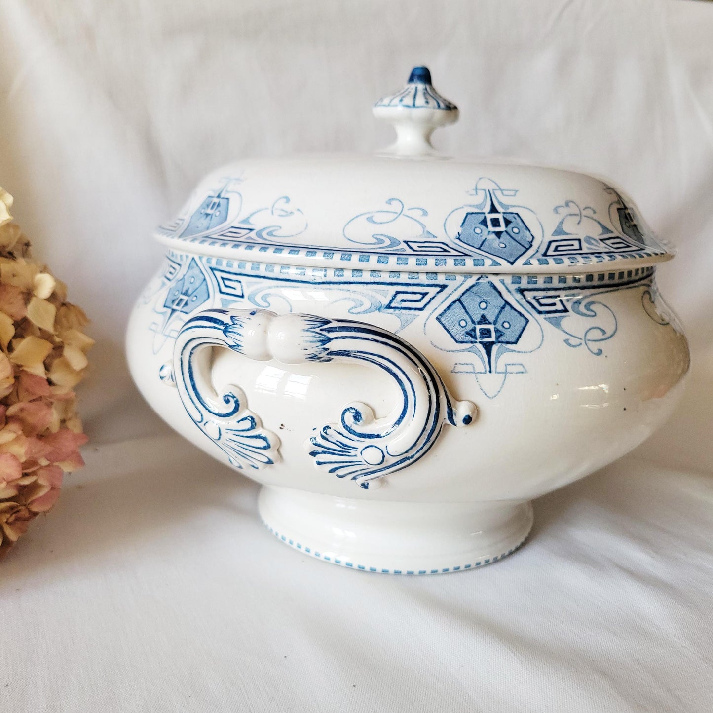 Antique Sarreguemines 'Germaine' Dinner Service, Art Nouveau Blue White Terre de Fer, 34 pc