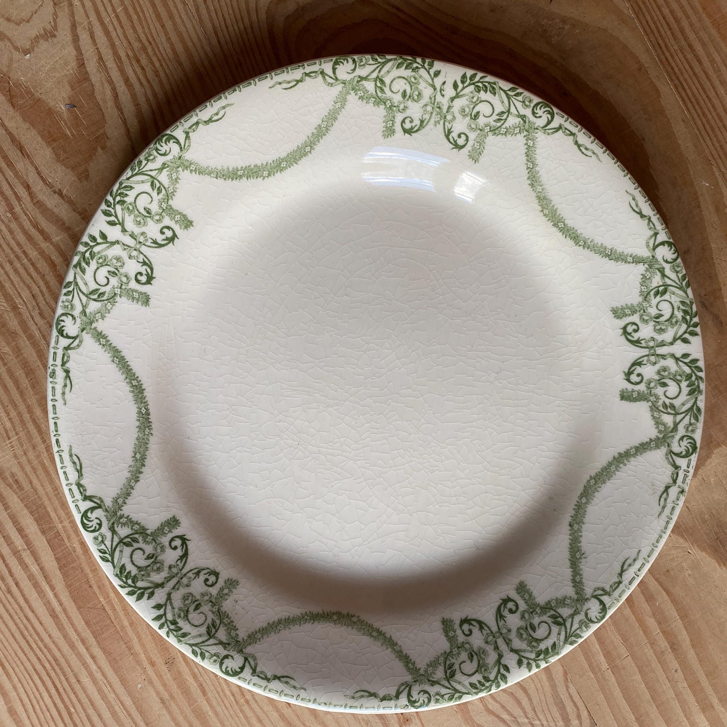 SET 6 mismatched antique ironstone dinner plates, green transferware cottage style, Aesthetic movement French c1890