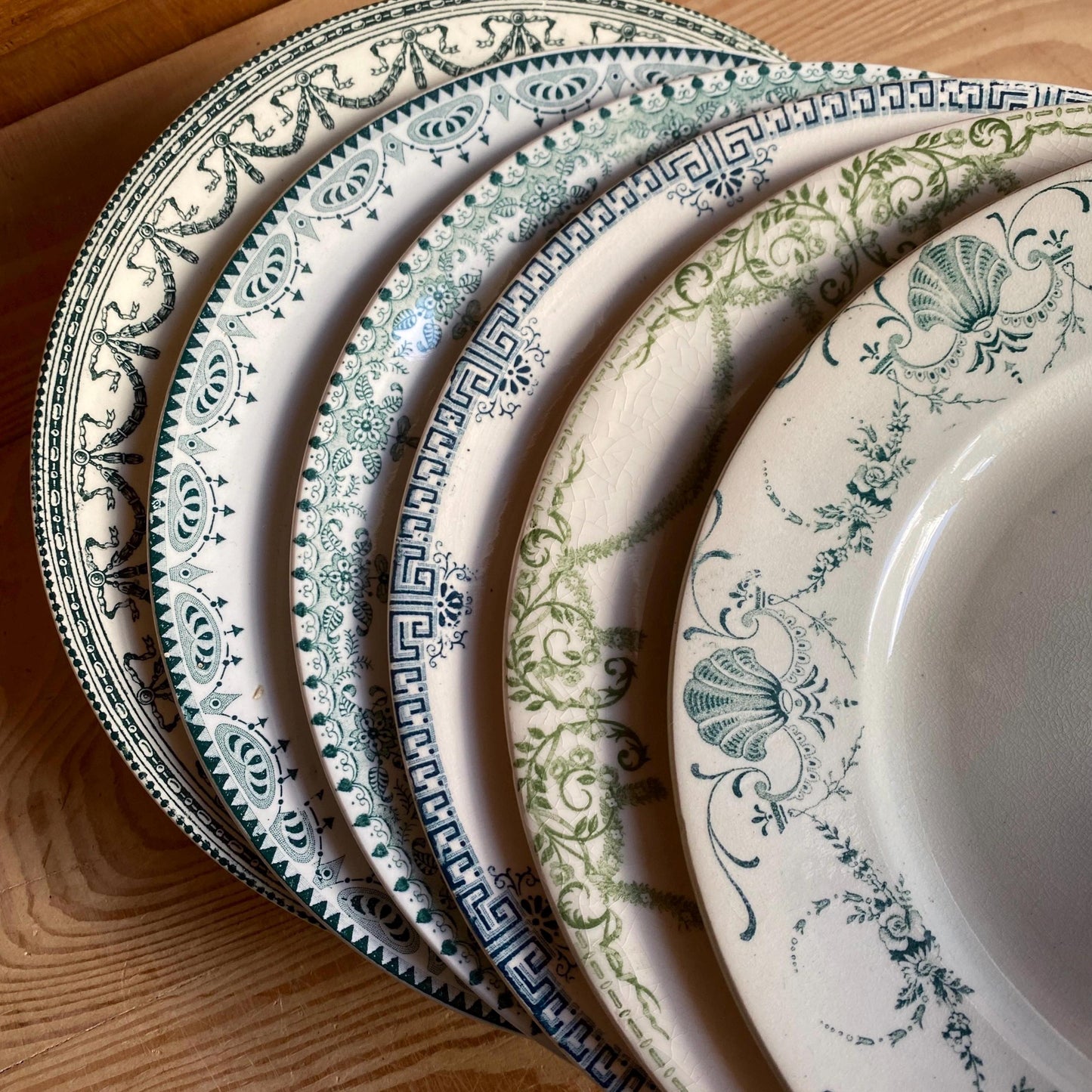 SET 6 mismatched antique ironstone dinner plates, green transferware cottage style, Aesthetic movement French c1890