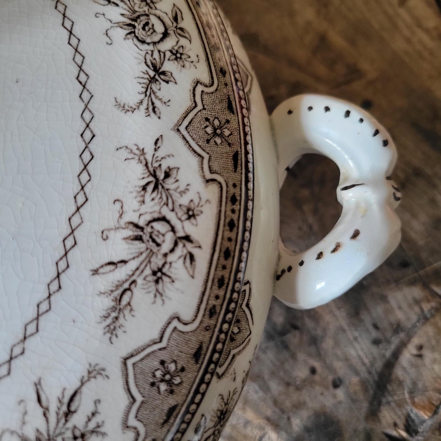 Antique Brown Transferware Soupiere / soup tureen, Onnaing "Roses Mousses",  France c1900.