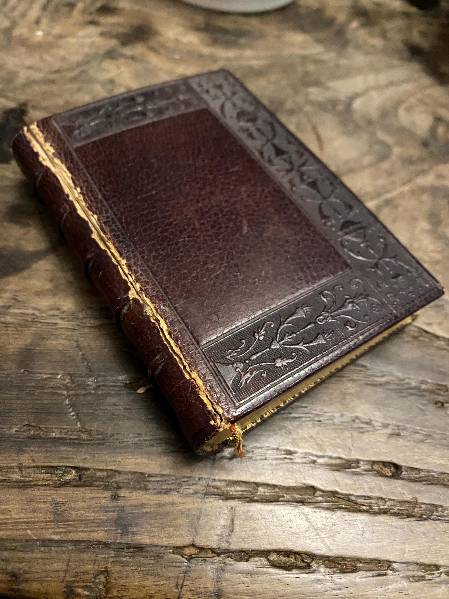 L’Imitation de Jésus-Christ, Tooled Leather French Prayer Book, Dijon c.1870