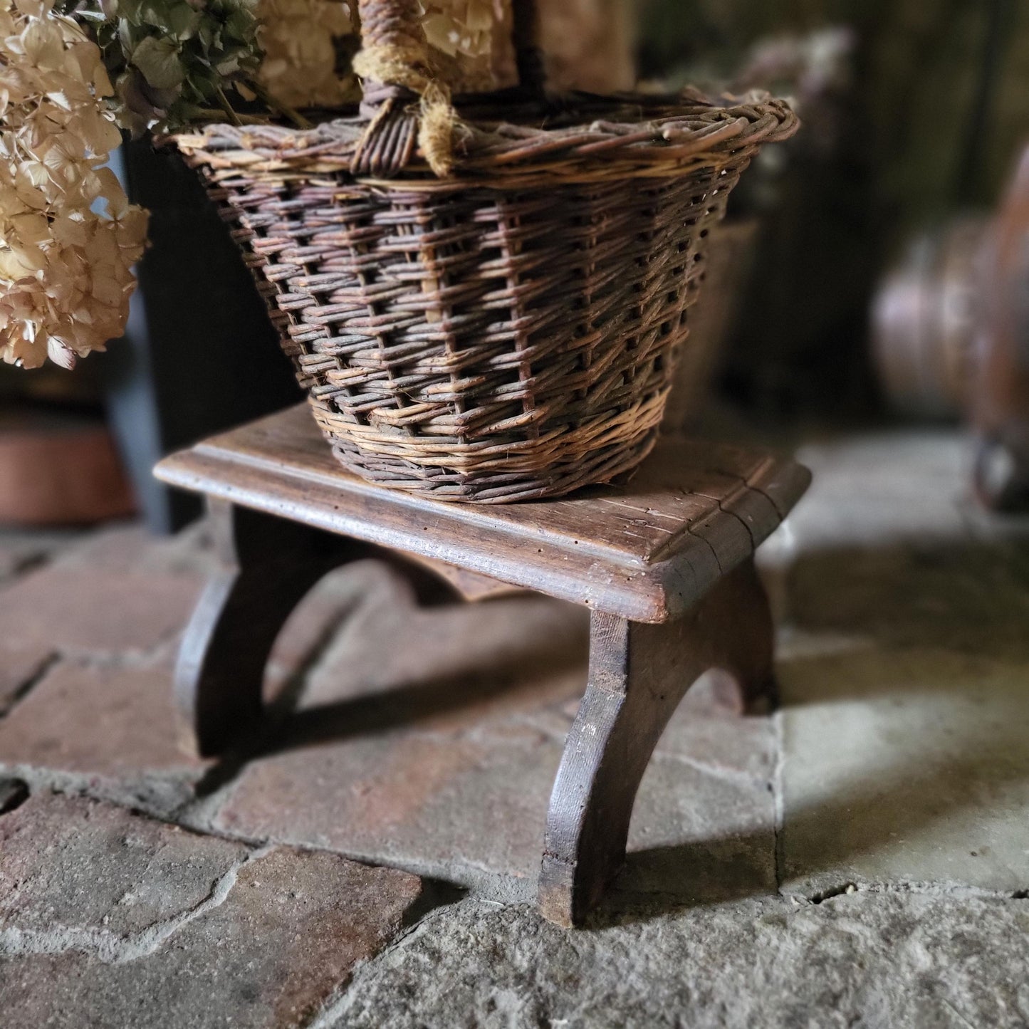 Small Dark Oak Vintage Foot Stool / riser, France c.1920