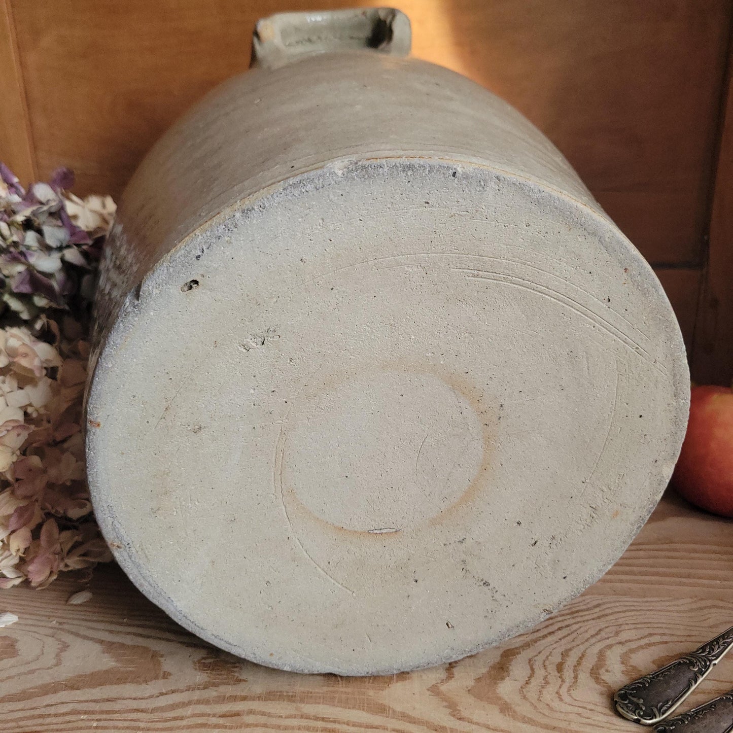 Very Large Ecru Greige Antique Confit Pot with Attached Handles, La Borne c.1900