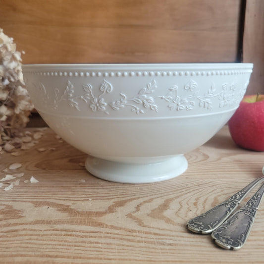 Limoges Porcelain Bowl with Moulded Frieze and Pearl Beading, France c.1900